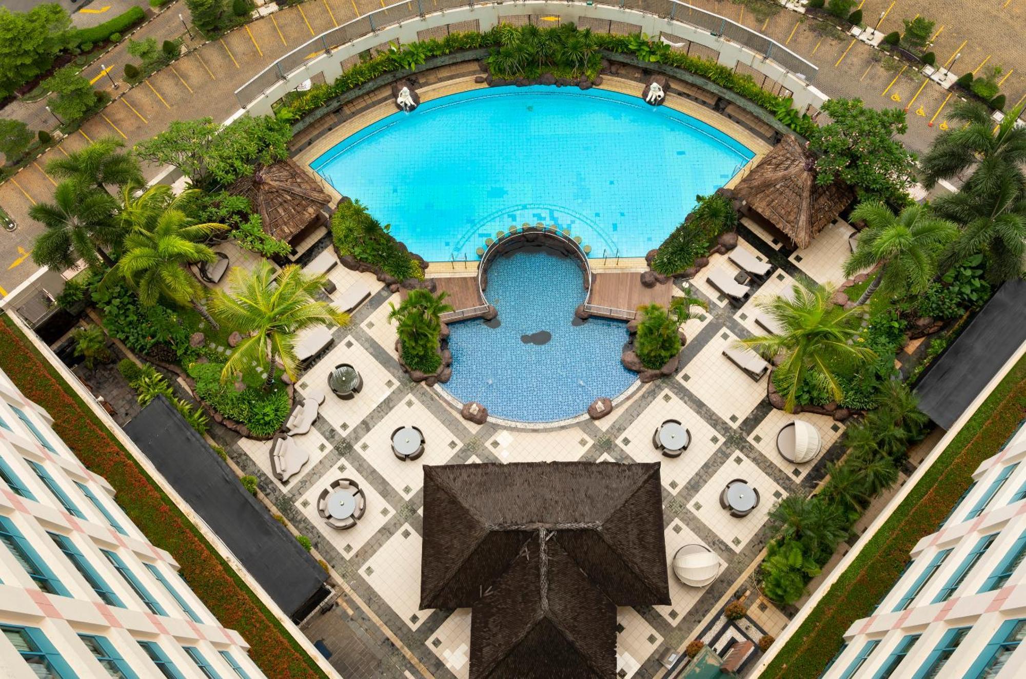 Hotel Ciputra Jakarta Managed By Swiss-Belhotel International Exteriér fotografie